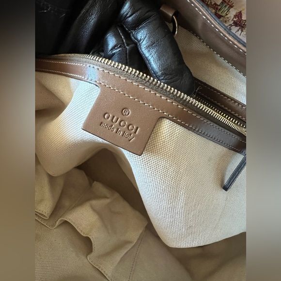 EUC Like new GUCCI FLORA GARDEN TOTE - Picture 13 of 16